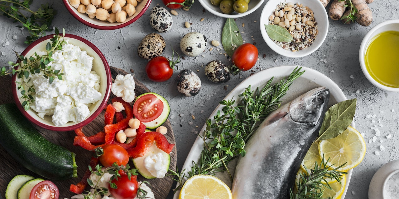 Mediterranean diet ingredients, such as fish, chickpeas and olives