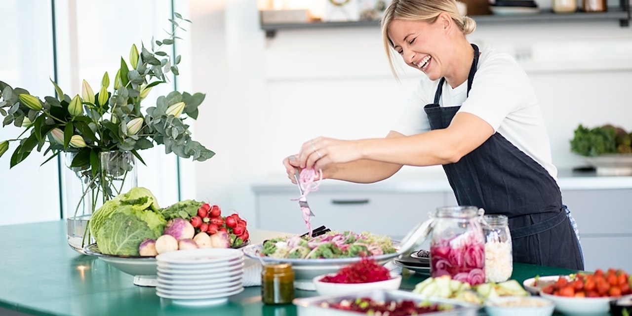 Julia prepares a delicious, healthy meal